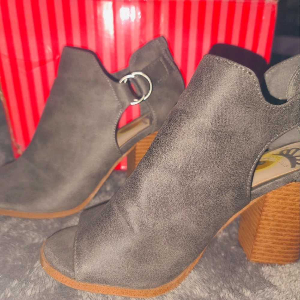 Grey Ankle Heeled Booties